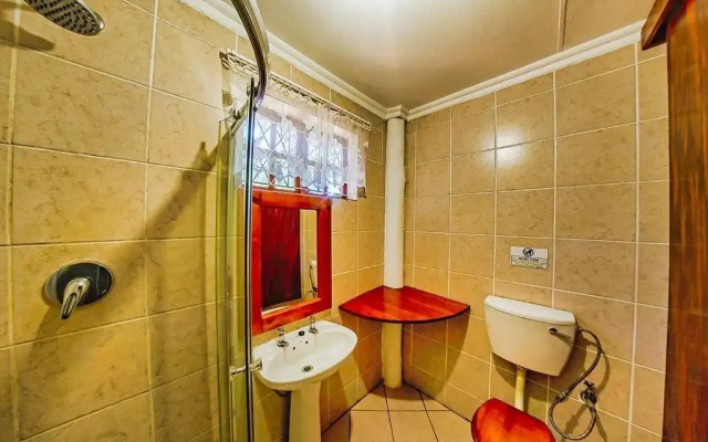 Amper Bo Guesthouse