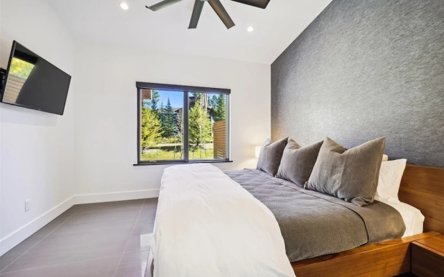 Outside The Bubble 4 Bedroom Home