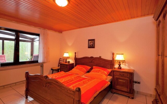 Spacious, Comfortable 5-pers House on the Ground Floor