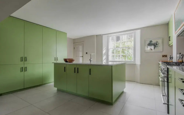 Hemingford Road IV by Onefinestay