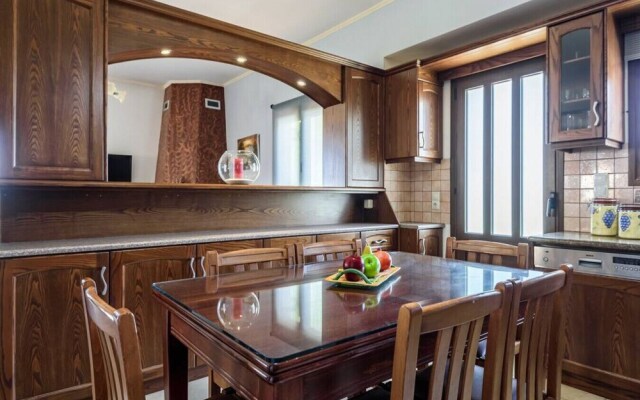 Eleni s Villa new Listing TOP Destination