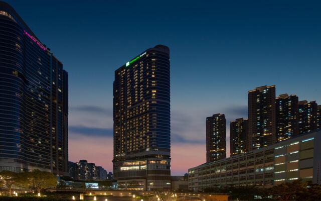 Crowne Plaza Hong Kong Kowloon East by IHG