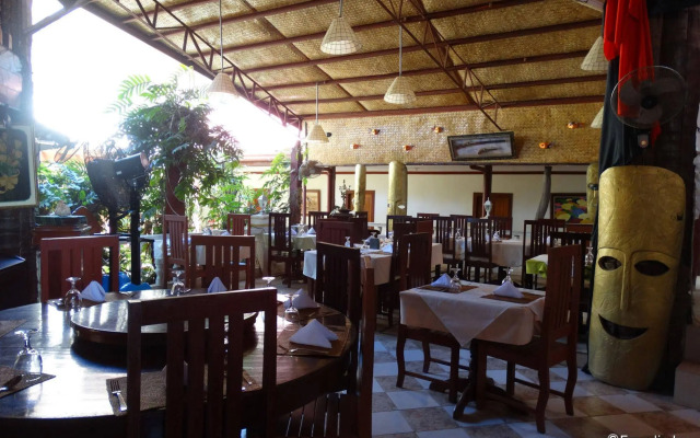 OYO 621 De Loro Inn