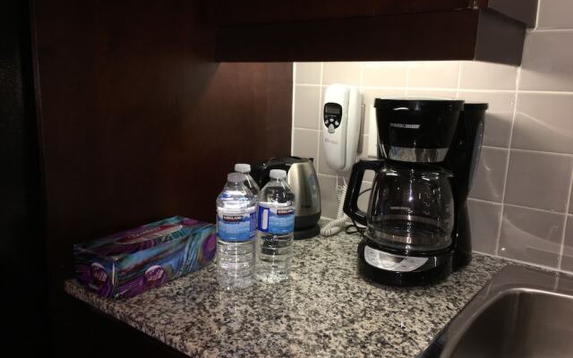 Duke Suites