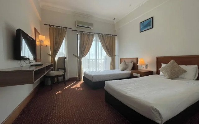 Putra Brasmana Hotel