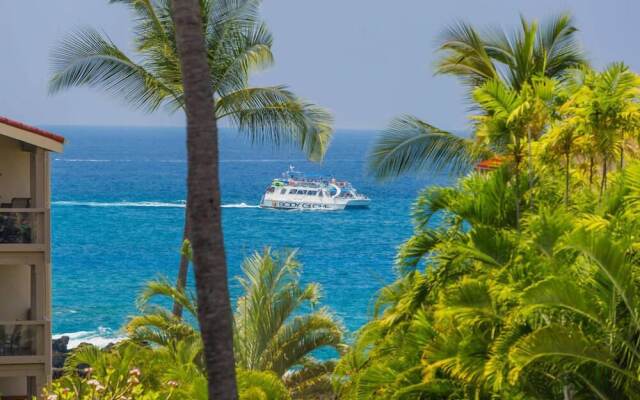 Surf & Racquet Club #6-303