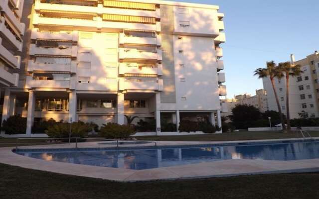 Apartment in Fuengirola - 104229