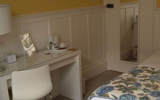 The Townhouse Hotel
