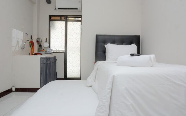 Alluring Studio at Lagoon Apartment near Bekasi Town Square