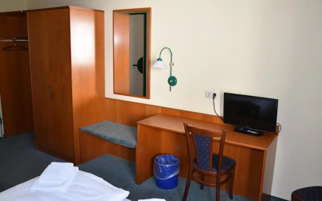 ARC Hotel