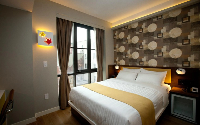 NobleDEN Hotel