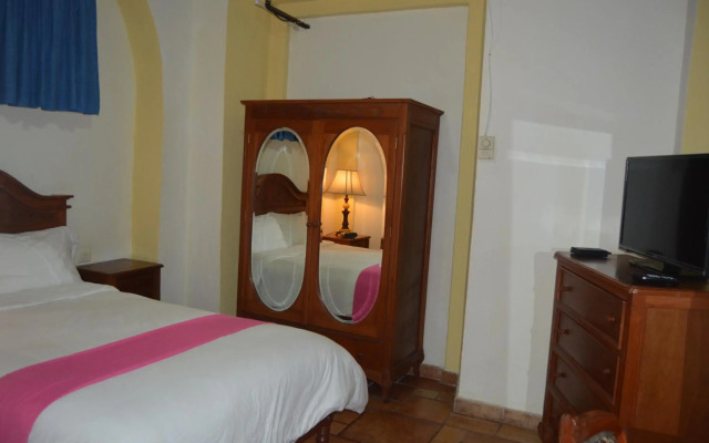 Hotel Meson del Mar