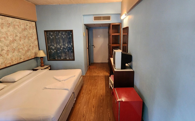 Safari Riviera Resort
