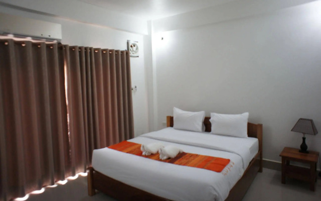 The Grand Riverside Hotel