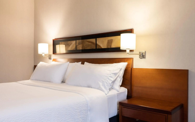 Holiday Inn Santiago - Airport Terminal by IHG