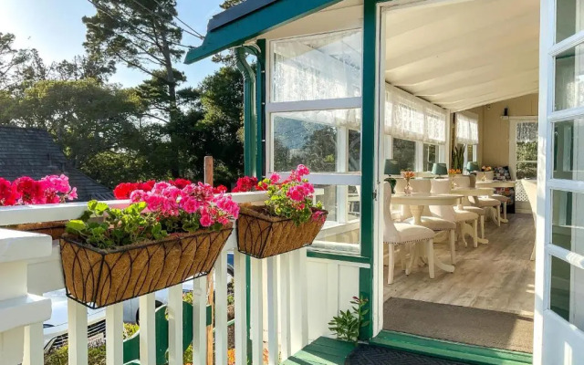 Carmel Green Lantern Inn