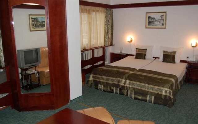 Hotel Tryavna Complex