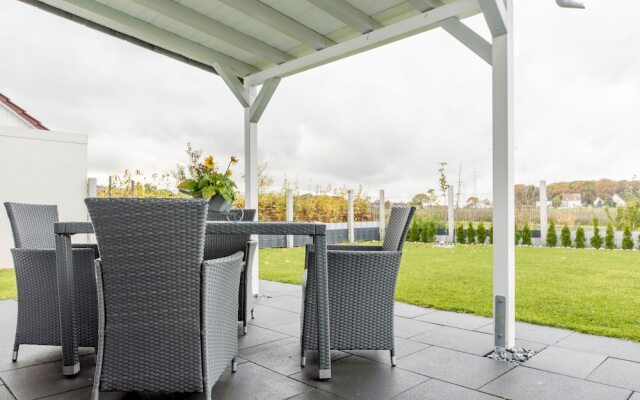 Private House Best Hain (5553)