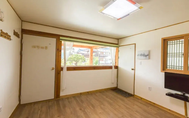 Seonamsan Hanok Pension
