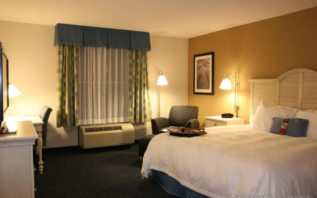 Hampton Inn & Suites Cape Cod-West Yarmouth