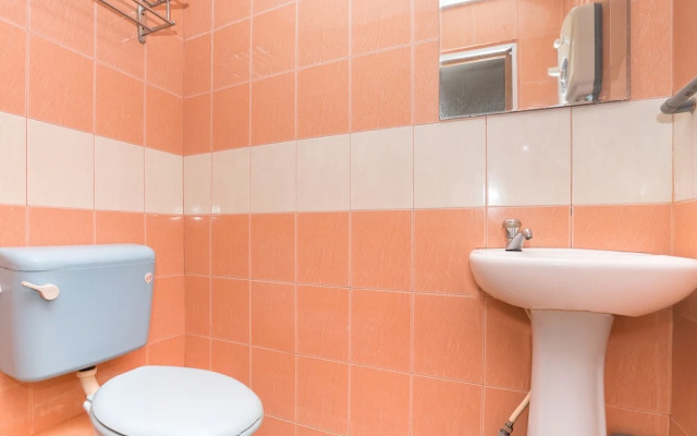 OYO 757 MFU Firdaus Hotel