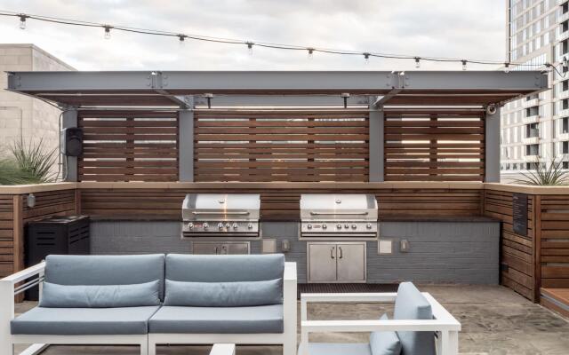 Austin | Comfy 1BD/1BA 2nd Street District Apartment