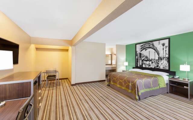 Super 8 by Wyndham Kingsville