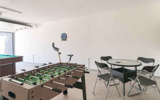 Beautiful Home in Omis With Wifi and 4 Bedrooms