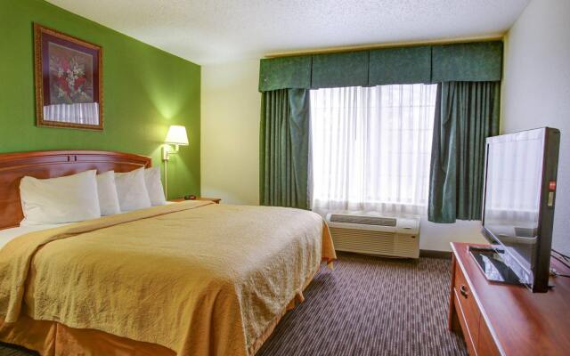 Quality Inn & Suites Airport