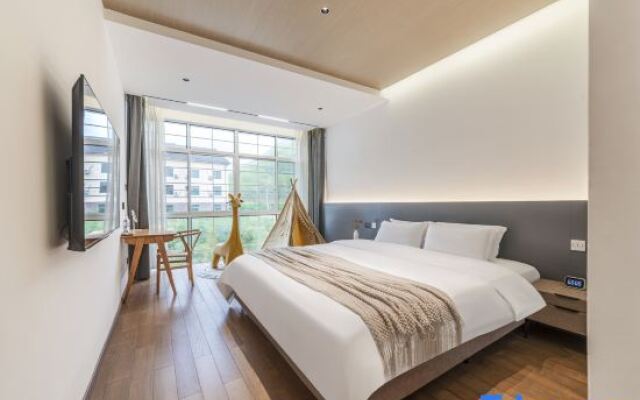 Yunshang Zhulin Yaju · Swimming Pool Resort Minshuku