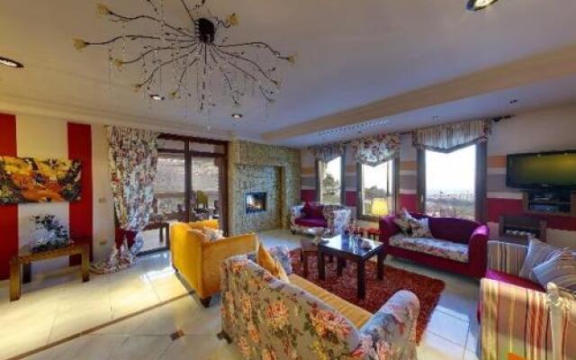 Dryades Hotel