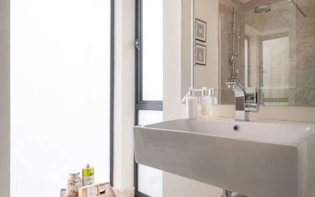 Contemporary Luxury Town House Cheltenham