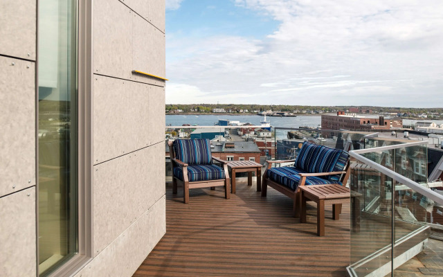 Hyatt Place Portland Downtown - Old Port Square