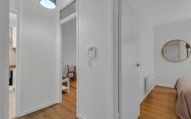 Queens Quay Mansion House Flat
