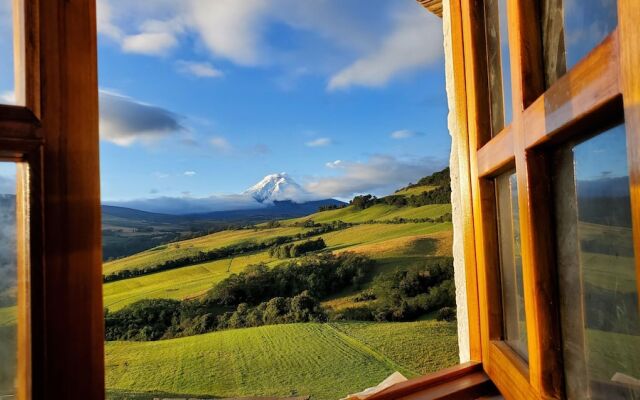 Balcon Al Cotopaxi Hosteria