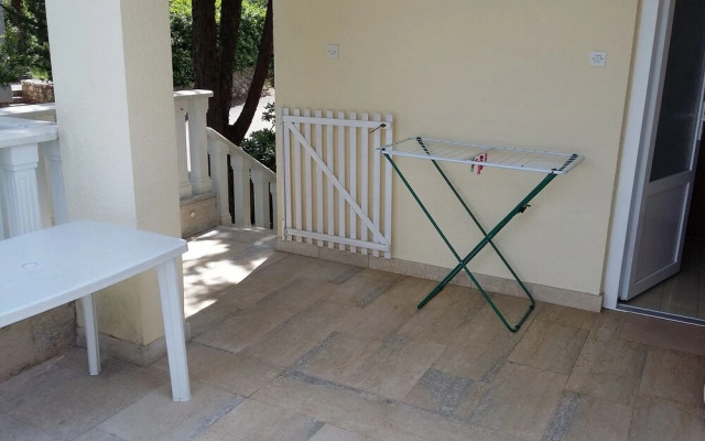 Mar - 30m From the sea With Parking - A2