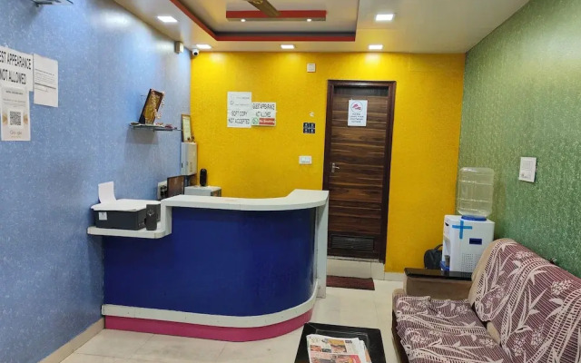 Hotel Golden Arch
