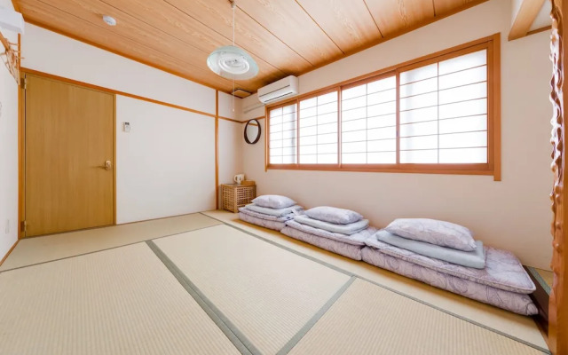 Yolee Guest House