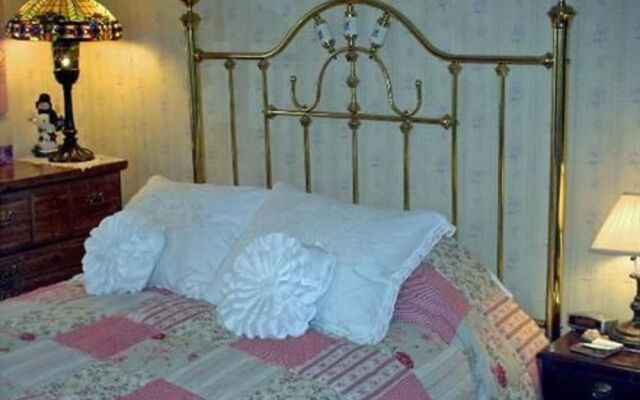 Nichols Guest House B & B