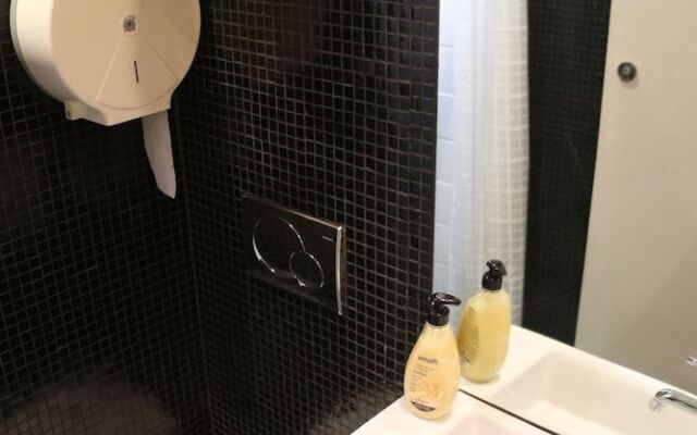 Paraty Alojamento Local