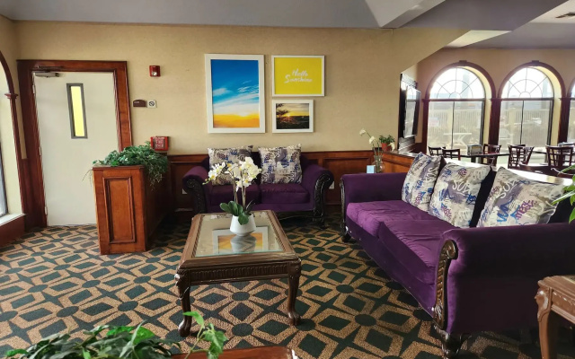 Days Inn  Suites by Wyndham Pasadena
