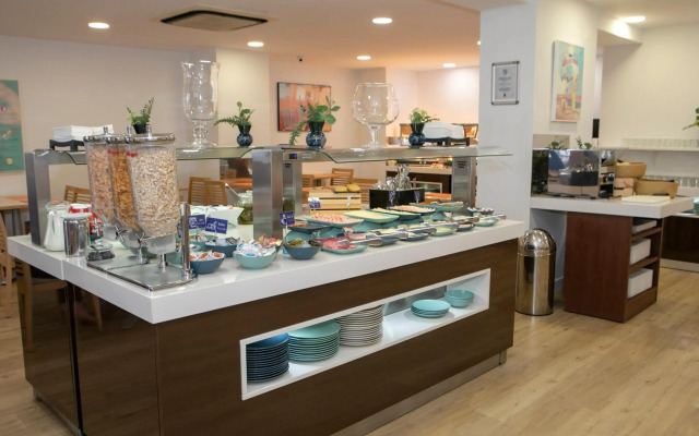 Aparthotel PYR Fuengirola