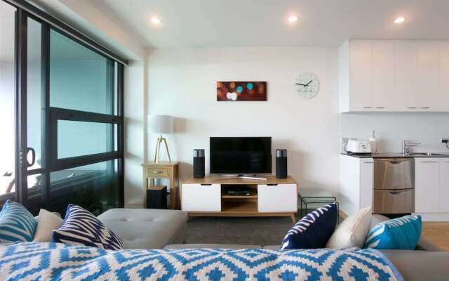 Stunning Views Central Apartment