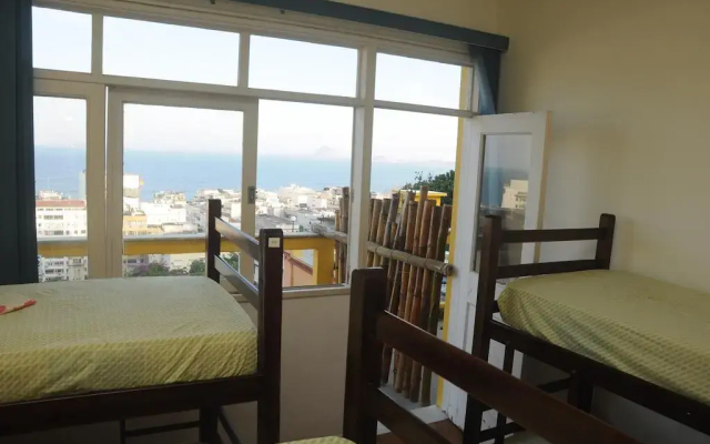 Babilonia Rio Hostel