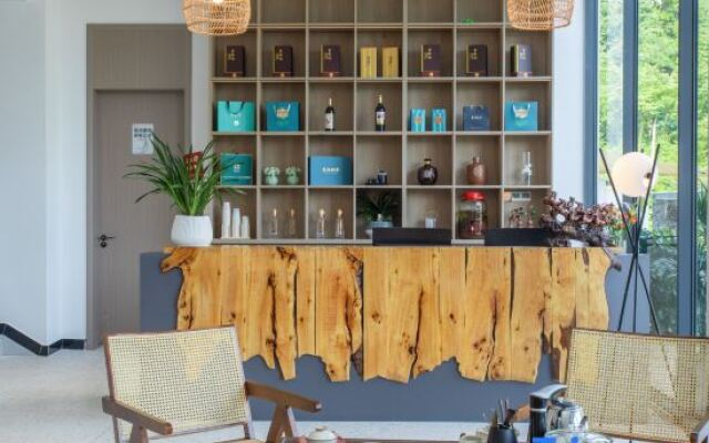 Enshi Jiujiu Homestay (Grand Canyon Tourist Center Store)