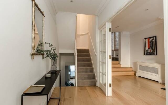Beautiful 3br House in Knightsbridge