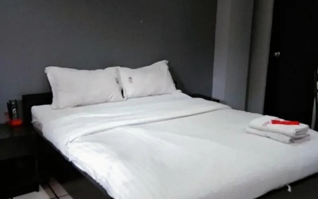 Griya Lebak Bulus – Guest Rooms – Jakarta