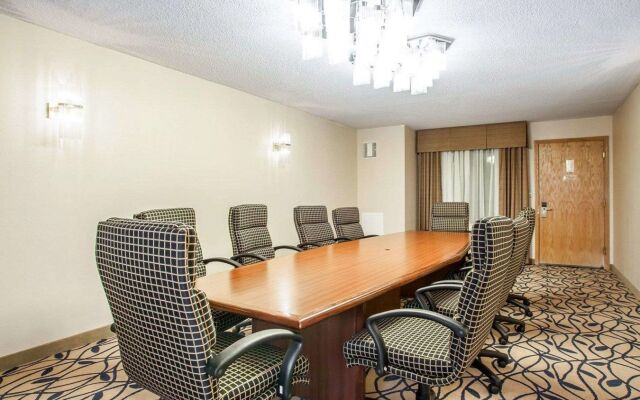 Comfort Inn Bourbonnais near I-57