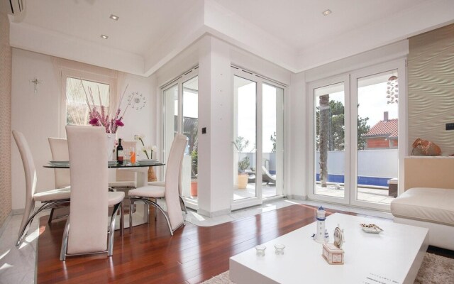 Awesome Home in Crikvenica With Wifi and 4 Bedrooms
