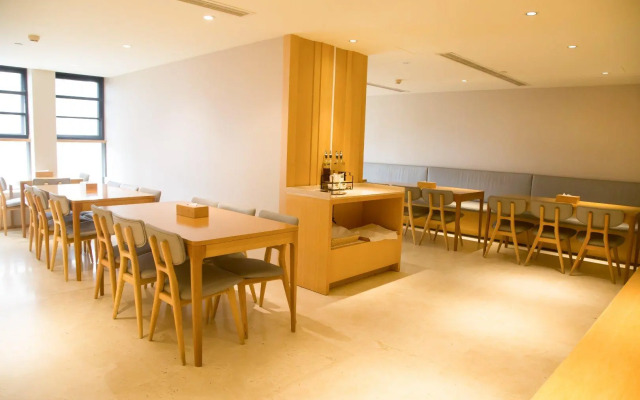 Ji Hotel ( UESTC, Chengdu Hi-tech Zone)